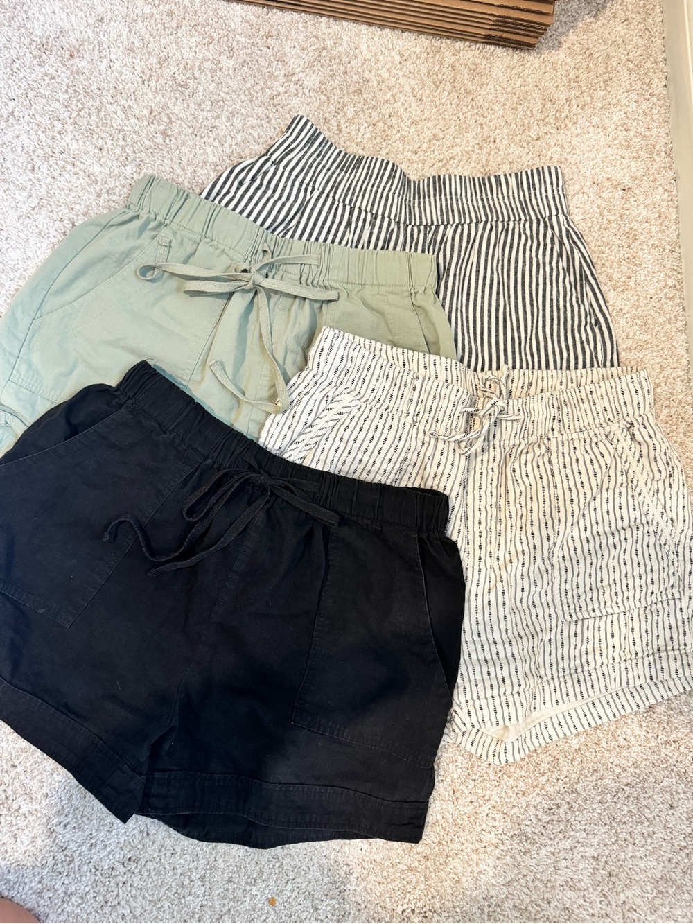 Lot of 4 elastic waist shorts- various brands